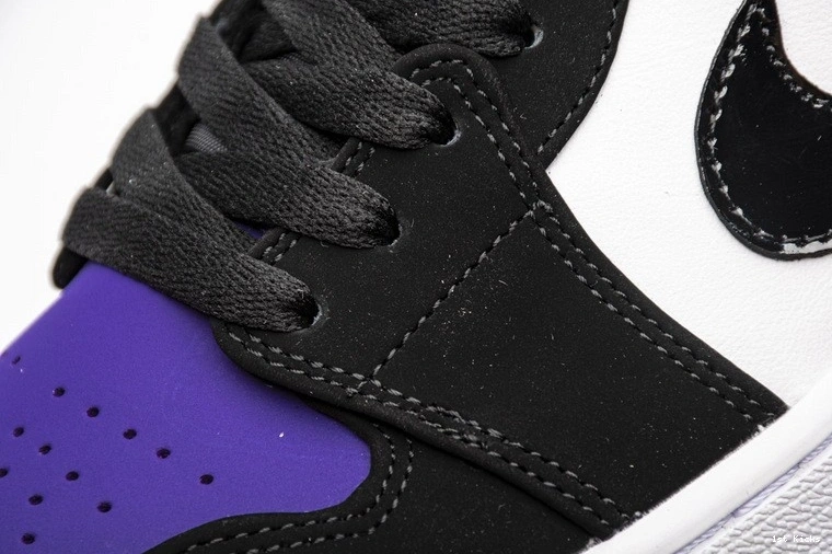 Low Jordan  1 553558-125 Purple  Court 1130